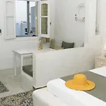 Anatoli Luxury & Appart hôtel