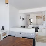 Anatoli Luxury &