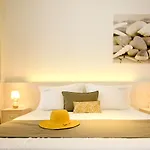 Anatoli Luxury &