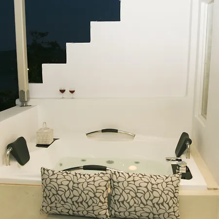 Anatoli Luxury & 4*