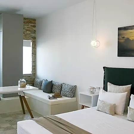 Anatoli Luxury &