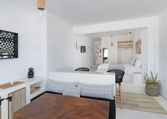 Anatoli Luxury &